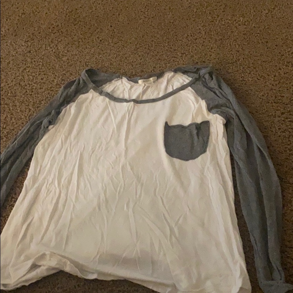 Grey and white long sleeve shirt